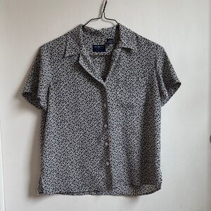 Liz Claiborne Black and White Button Down Shirt